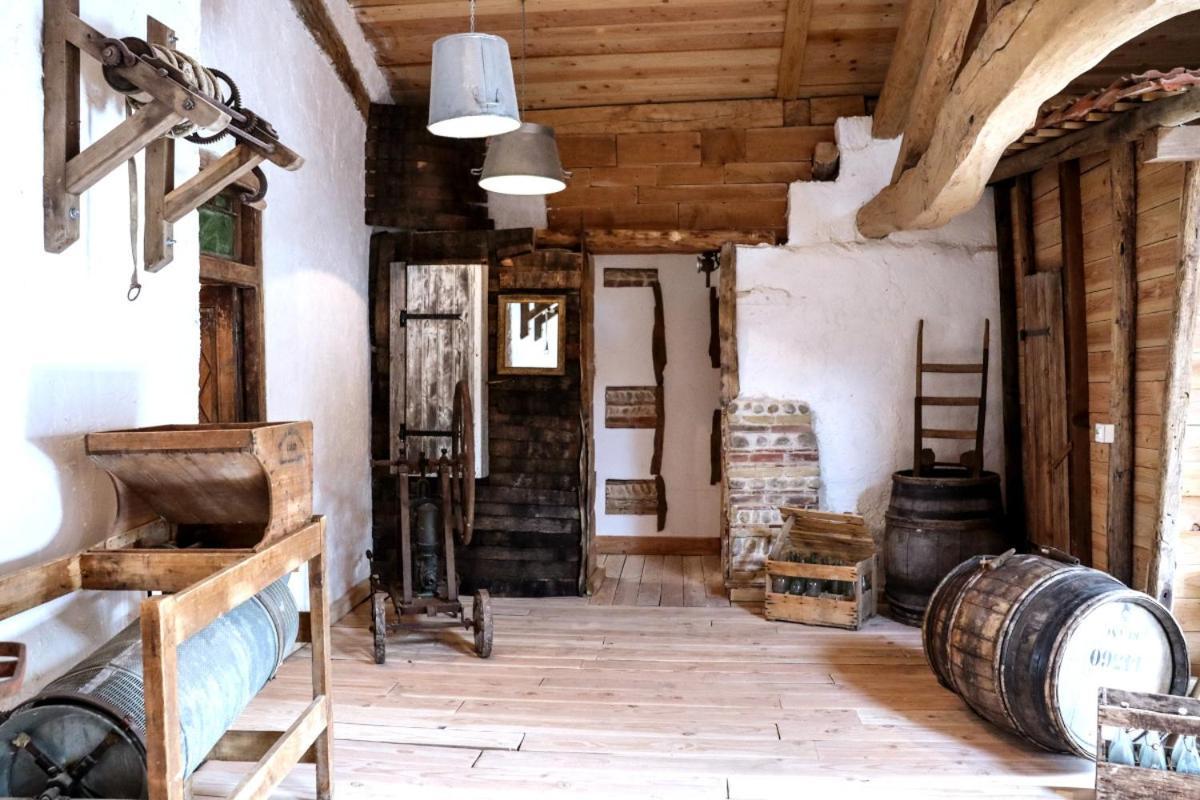 Hotel Le Moulin de Chamambard à Saint-Denis-les-Bourg Extérieur photo