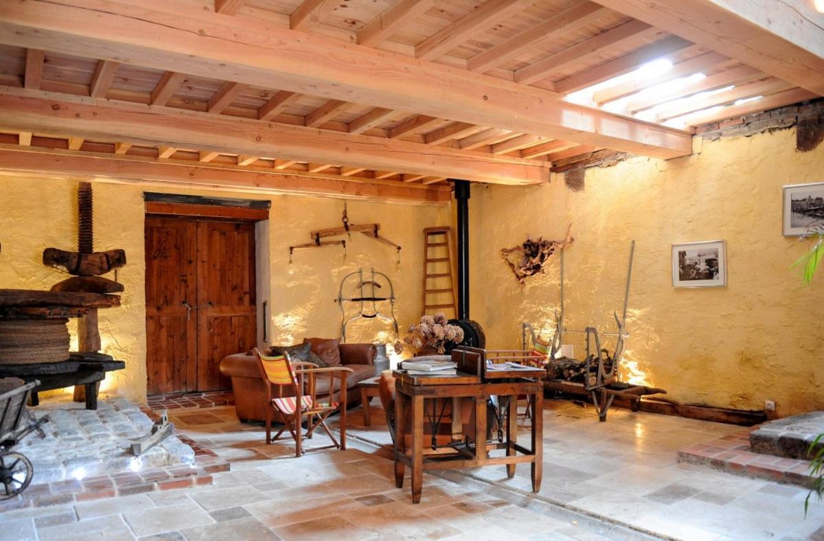 Hotel Le Moulin de Chamambard à Saint-Denis-les-Bourg Extérieur photo